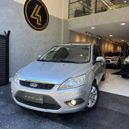 FORD FOCUS 2.0 GHIA 16V GASOLINA 4P AUTOMÁTICO